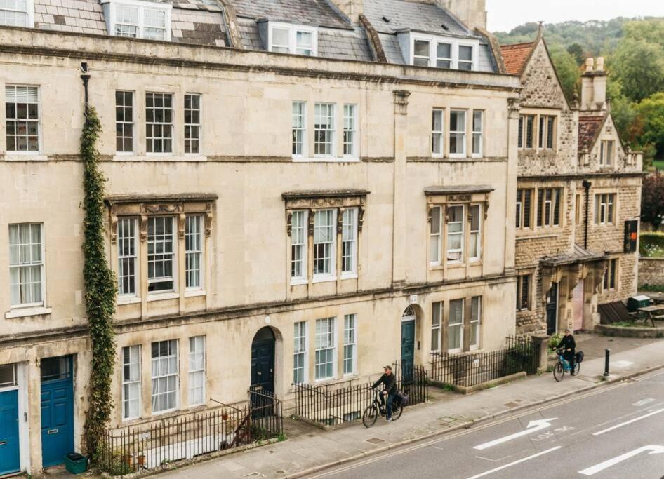4-bed House, 10 Min Walk To Sights Holiday home Bath