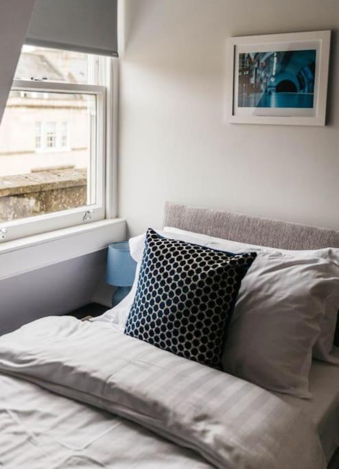 4-bed House, 10 Min Walk To Sights